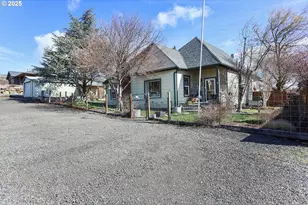 552 NE Williams St, Dufur, OR 97021 - Photo 45