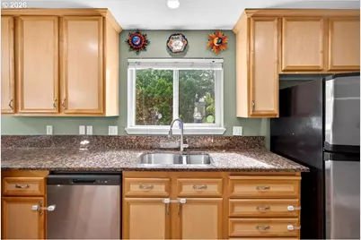 4248 SE Walnut Ct, Hillsboro, OR 97123 - Photo 9