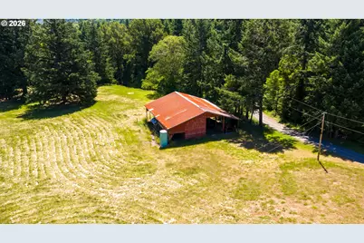 401 De Costa Ln, Oakland, OR 97462 - Photo 37