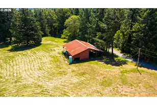 401 Decosta Ln, Oakland, OR 97462 - Photo 37
