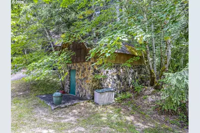 3681 Upper Smith River Rd, Drain, OR 97435 - Photo 43