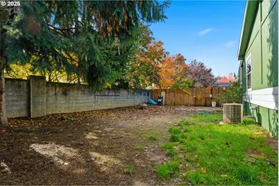 1949 SE Palmquist Rd #32, Gresham, OR 97080 - Photo 23