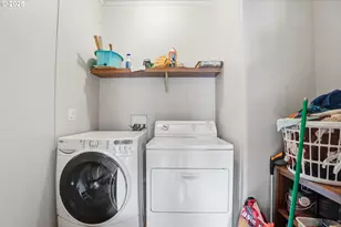 1949 SE Palmquist Rd, Gresham, OR 97080 - Photo 21