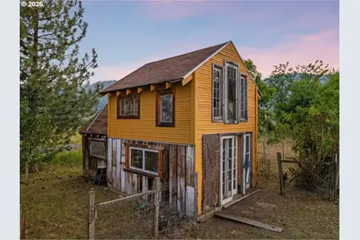 36301 Valley View Ln, Halfway, OR 97834 - Photo 13