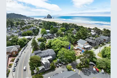 123 W 1st Ave, Cannon Beach, OR 97110 - Photo 35