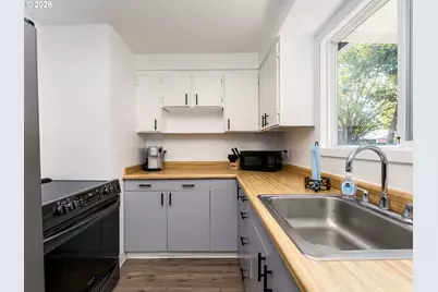 4433 SE Rockwood St, Milwaukie, OR 97222 - Photo 7