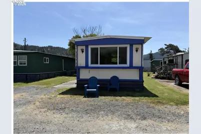 800 King St #22, Powers, OR 97466 - Photo 1