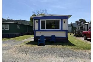 800 King St, Powers, OR 97466 - Photo 1