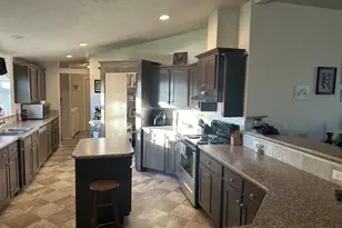 61988 W Rd, La Grande, OR 97850 - Photo 3