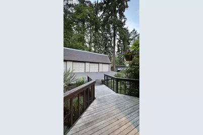 2800 Treetop Ln, West Linn, OR 97068 - Photo 15