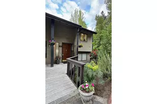 2800 Tree Top Ln, West Linn, OR 97068 - Photo 1