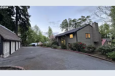 2800 Treetop Ln, West Linn, OR 97068 - Photo 19