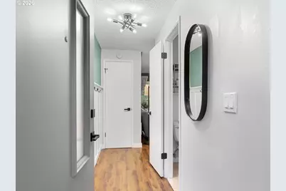38 Cervantes Cir, Lake Oswego, OR 97035 - Photo 3