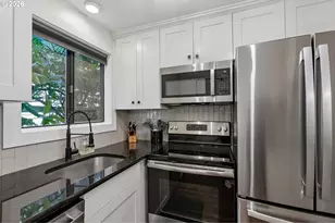 38 Cervantes Cir, Lake Oswego, OR 97035 - Photo 11