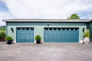 541 Cochran Ln, White Salmon, WA 98672 - Photo 39