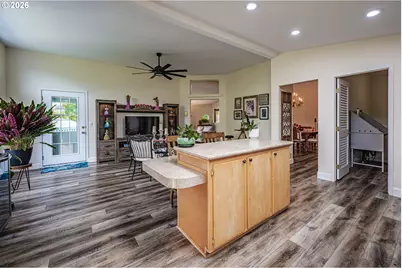 541 Cochran Ln, White Salmon, WA 98672 - Photo 19