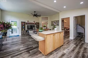541 Cochran Ln, White Salmon, WA 98672 - Photo 19