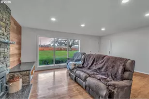 19448 SW Scholls Ferry Rd, Beaverton, OR 97007 - Photo 11