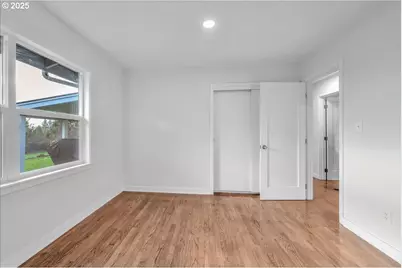 19448 SW Scholls Ferry Rd, Beaverton, OR 97007 - Photo 23