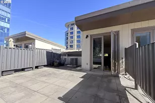 922 NW 11th Ave, Portland, OR 97209 - Photo 3