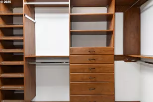 922 NW 11th Ave, Portland, OR 97209 - Photo 11