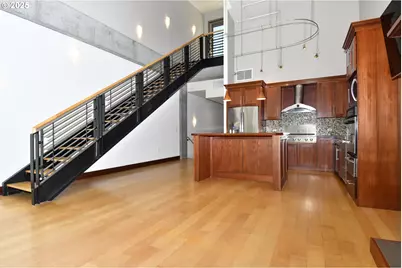 922 NW 11th Ave #104, Portland, OR 97209 - Photo 23