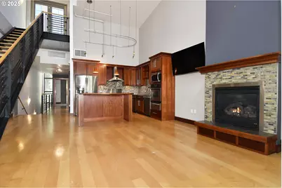 922 NW 11th Ave #104, Portland, OR 97209 - Photo 13