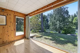 90357 Thomson Ln, Vida, OR 97488 - Photo 11