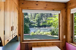 90357 Thomson Ln, Vida, OR 97488 - Photo 17