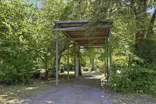 90357 Thomson Ln, Vida, OR 97488 - Photo 41