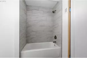 90357 Thomson Ln, Vida, OR 97488 - Photo 21