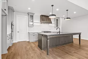 760 N V St, Washougal, WA 98671 - Photo 11