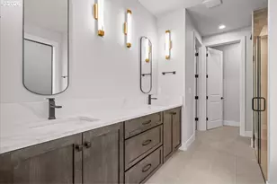 760 N V St, Washougal, WA 98671 - Photo 21