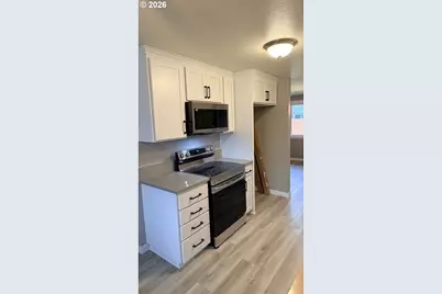 283 NE 34th Pl, Hillsboro, OR 97124 - Photo 7