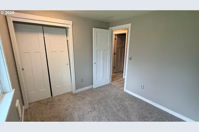 283 NE 34th Pl, Hillsboro, OR 97124 - Photo 13