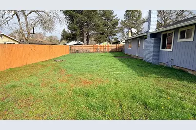 283 NE 34th Pl, Hillsboro, OR 97124 - Photo 19