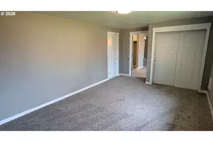 283 NE 34th Pl, Hillsboro, OR 97124 - Photo 17