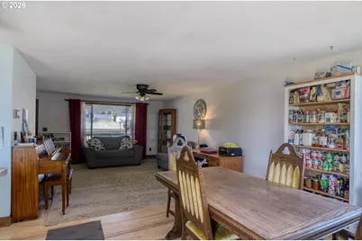 52320 SW Taylor St, Scappoose, OR 97056 - Photo 13