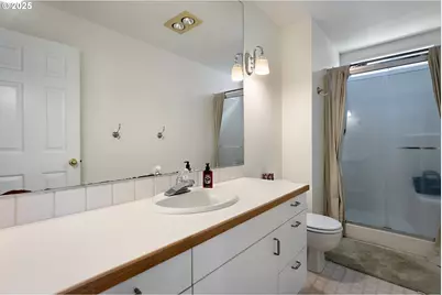 15540 Partridge Dr, Lake Oswego, OR 97035 - Photo 19