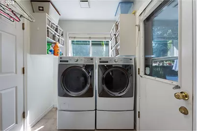 15540 Partridge Dr, Lake Oswego, OR 97035 - Photo 33