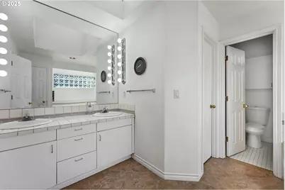 15540 Partridge Dr, Lake Oswego, OR 97035 - Photo 27