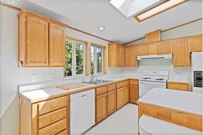 17548 NW Shady Fir Loop #21, Beaverton, OR 97006 - Photo 7