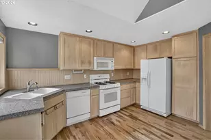 255 Spinnaker Way, Columbia City, OR 97018 - Photo 13