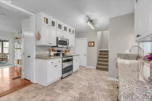 8465 SW Blake St, Tualatin, OR 97062 - Photo 15