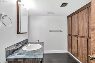 4645 NW 191st Ave, Portland, OR 97229 - Photo 33