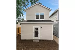 8770 N Newman Ave, Portland, OR 97203 - Photo 27