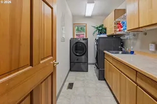 10902 S Huntington Dr, Oregon City, OR 97045 - Photo 27
