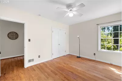 7939 SW 11th Ave, Portland, OR 97219 - Photo 19
