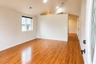 2124 NE 77th Ave, Vancouver, WA 98664 - Photo 3