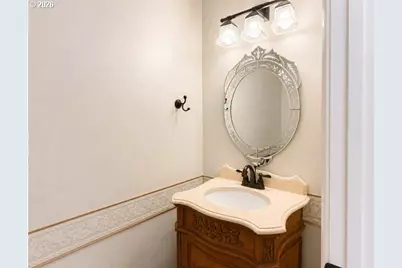 2124 NE 77th Ave, Vancouver, WA 98664 - Photo 9
